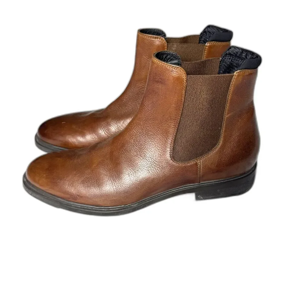 Size 10 Hugo Boss dark brown Chelsea boots (10453)